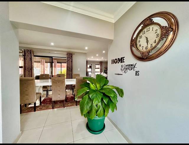 4 BEDROOM HOUSE FOR SALE IN MELODIE